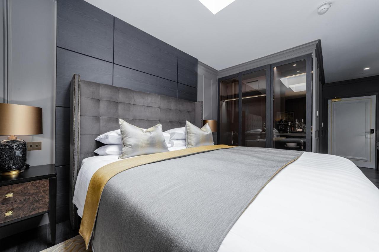 No.4 Carlton Отель 5*