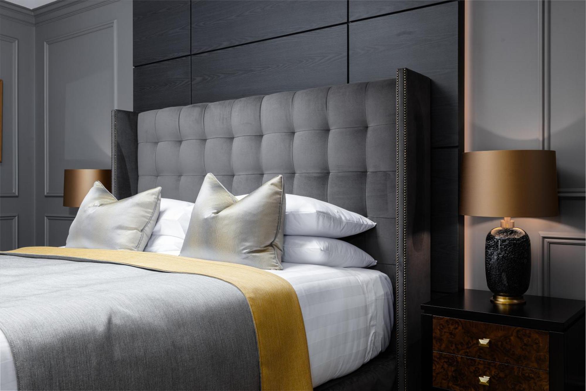 No.4 Carlton Отель 5*